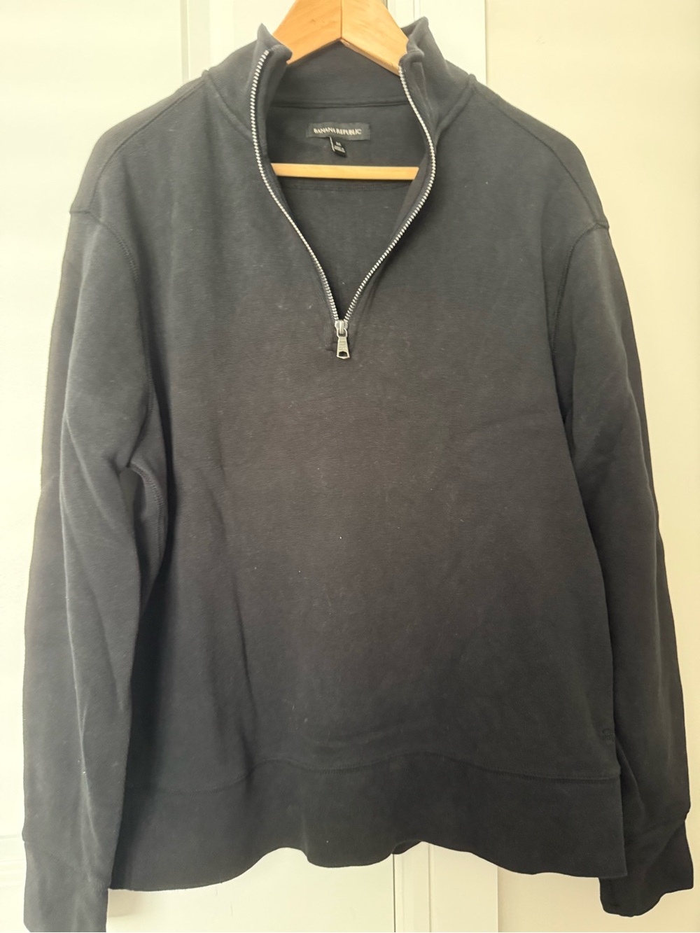 Banana Republic Men's Black Quarter-Zip Sweater size Medium